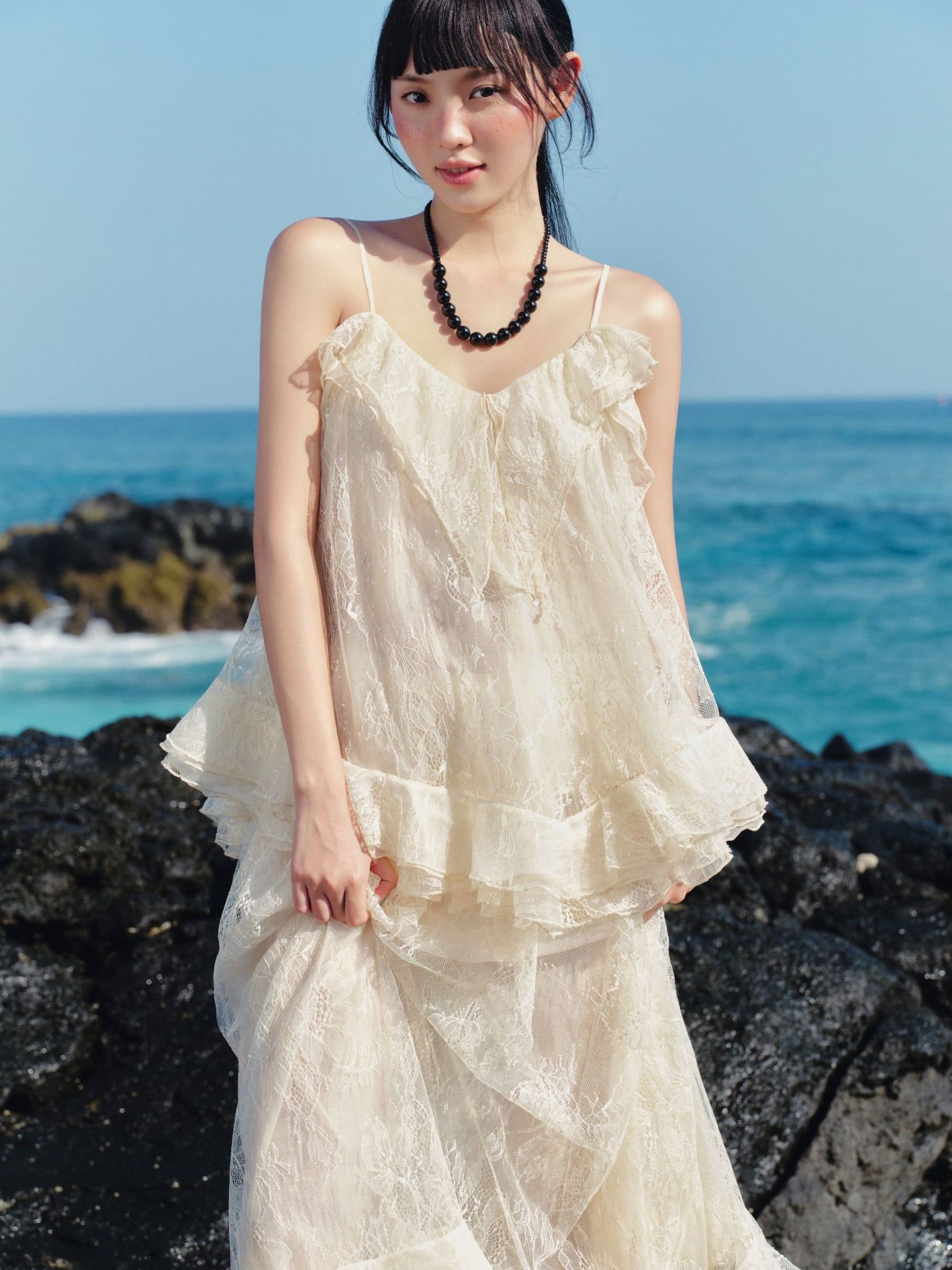 Áo kiểu 2 dây Ivory Ruffled Lace Cami Top