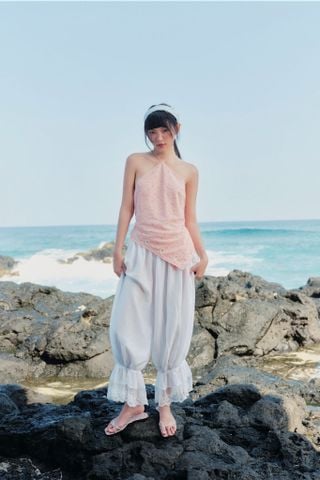 Áo cổ yếm Blush Embro Chiffon Halter Top
