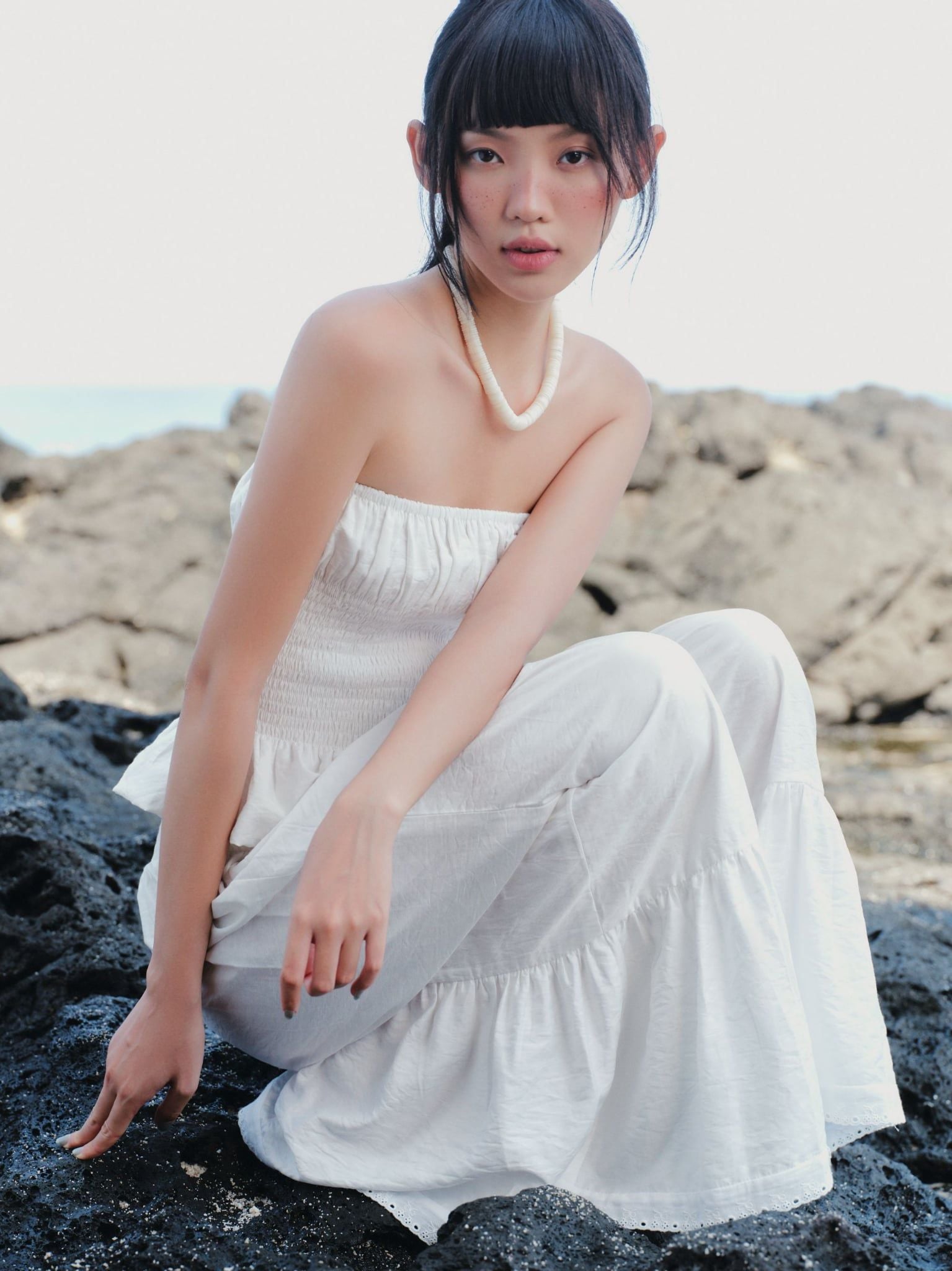 Quần suông ống rộng White Ruffled Wide Leg Pants