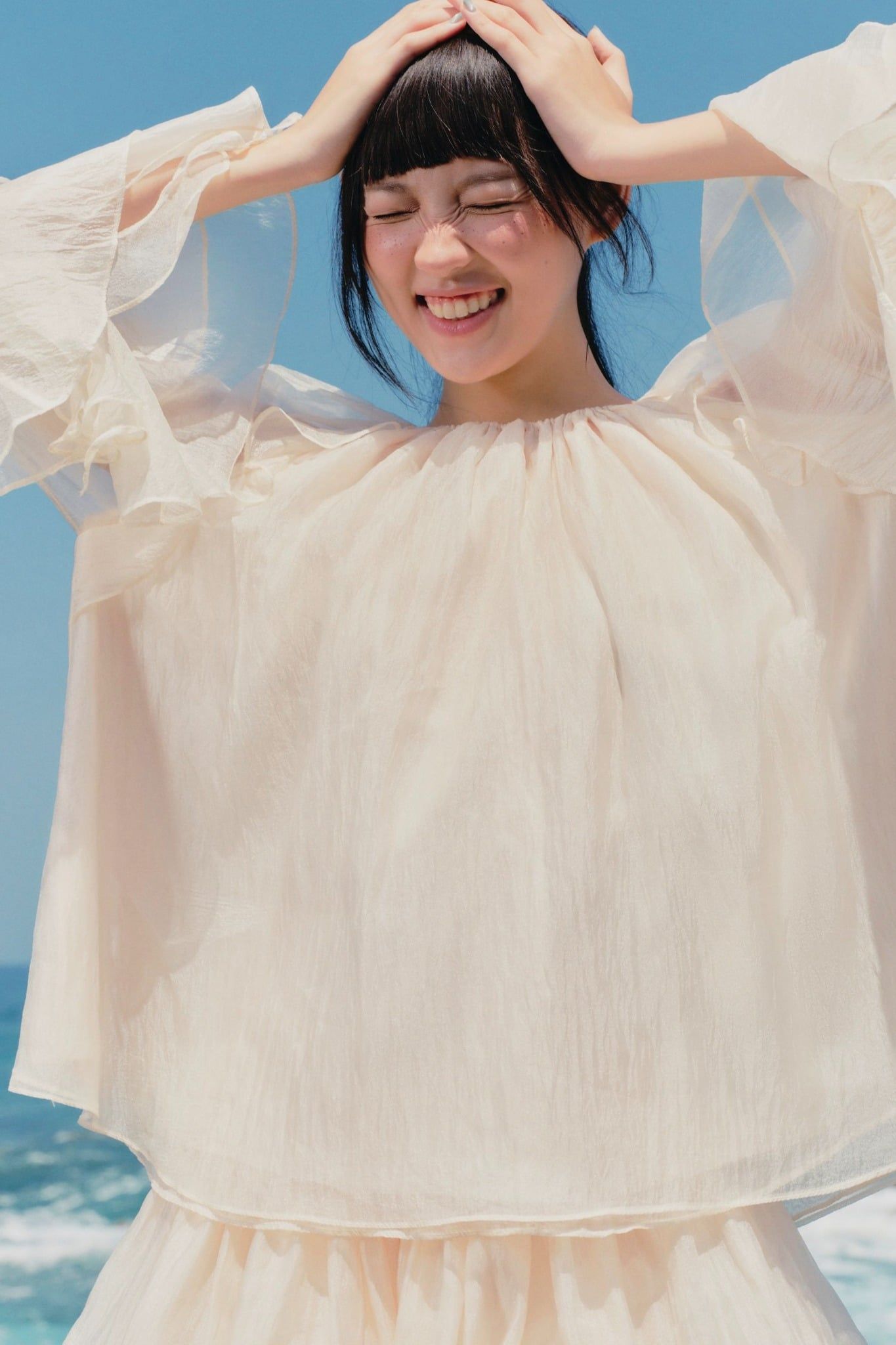 Áo tơ tay bồng Cream Chiffon Long Sleeve Ruffled Top