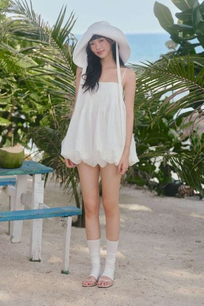  Váy hai dây kiểu bí White Cotton Bubble Hem Square Mini Dress 