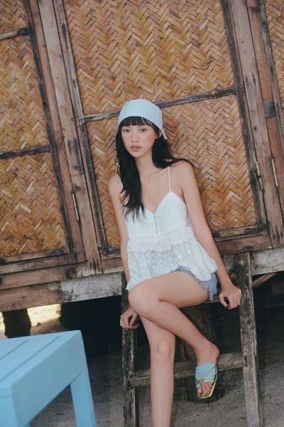  Áo White Lace Tiered Cami Top 