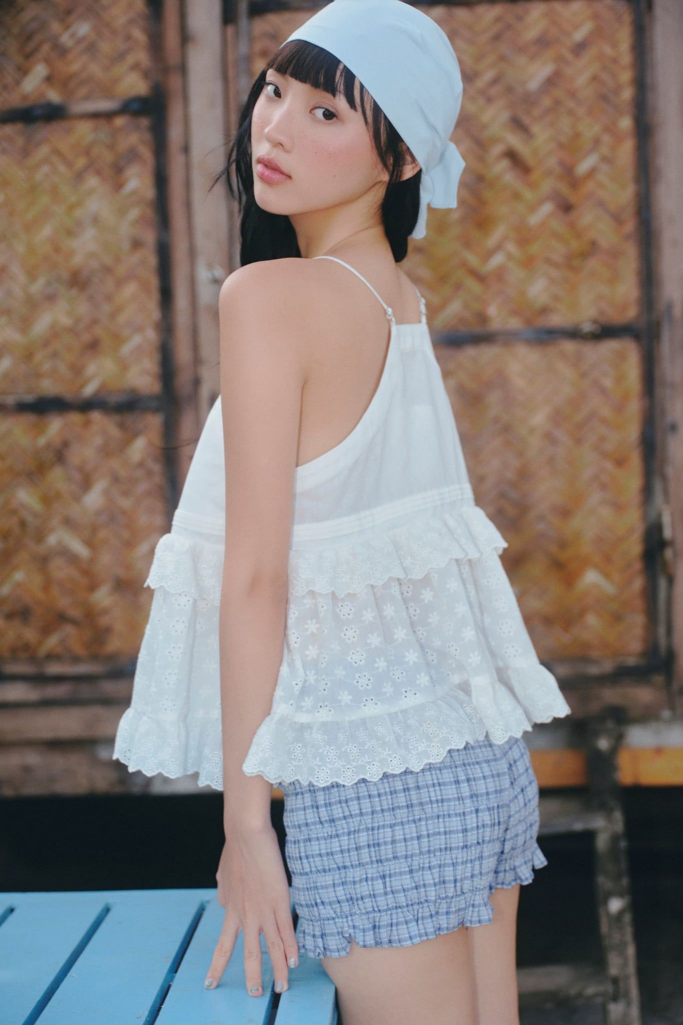 Áo White Lace Tiered Cami Top