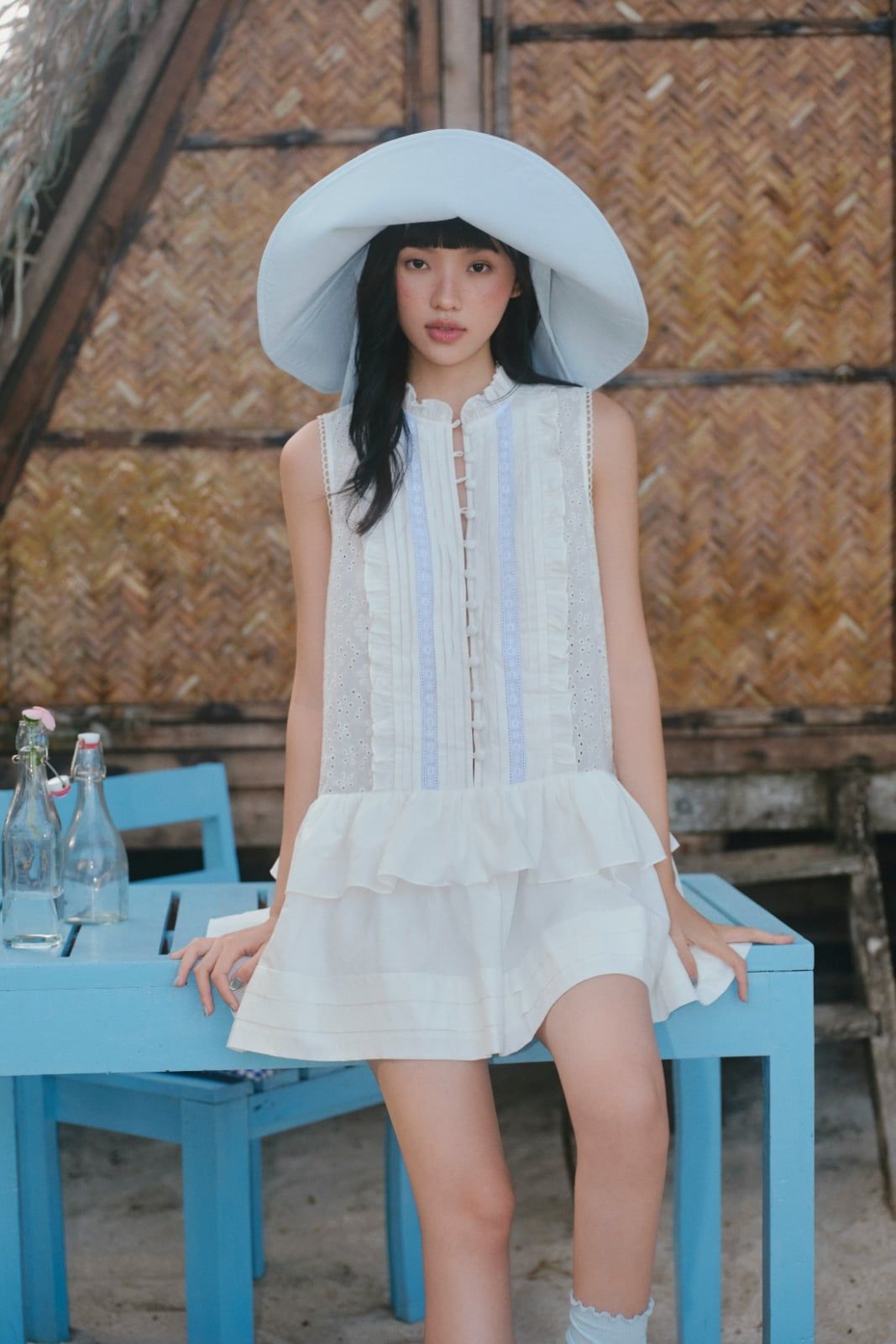 Váy sát nách phối bèo White Gauze Layered Ruffled Mini Dress