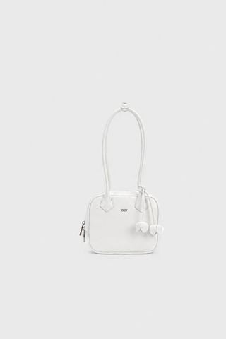 Túi xách da bóng dây hoa Glossy Leather Hand Bag