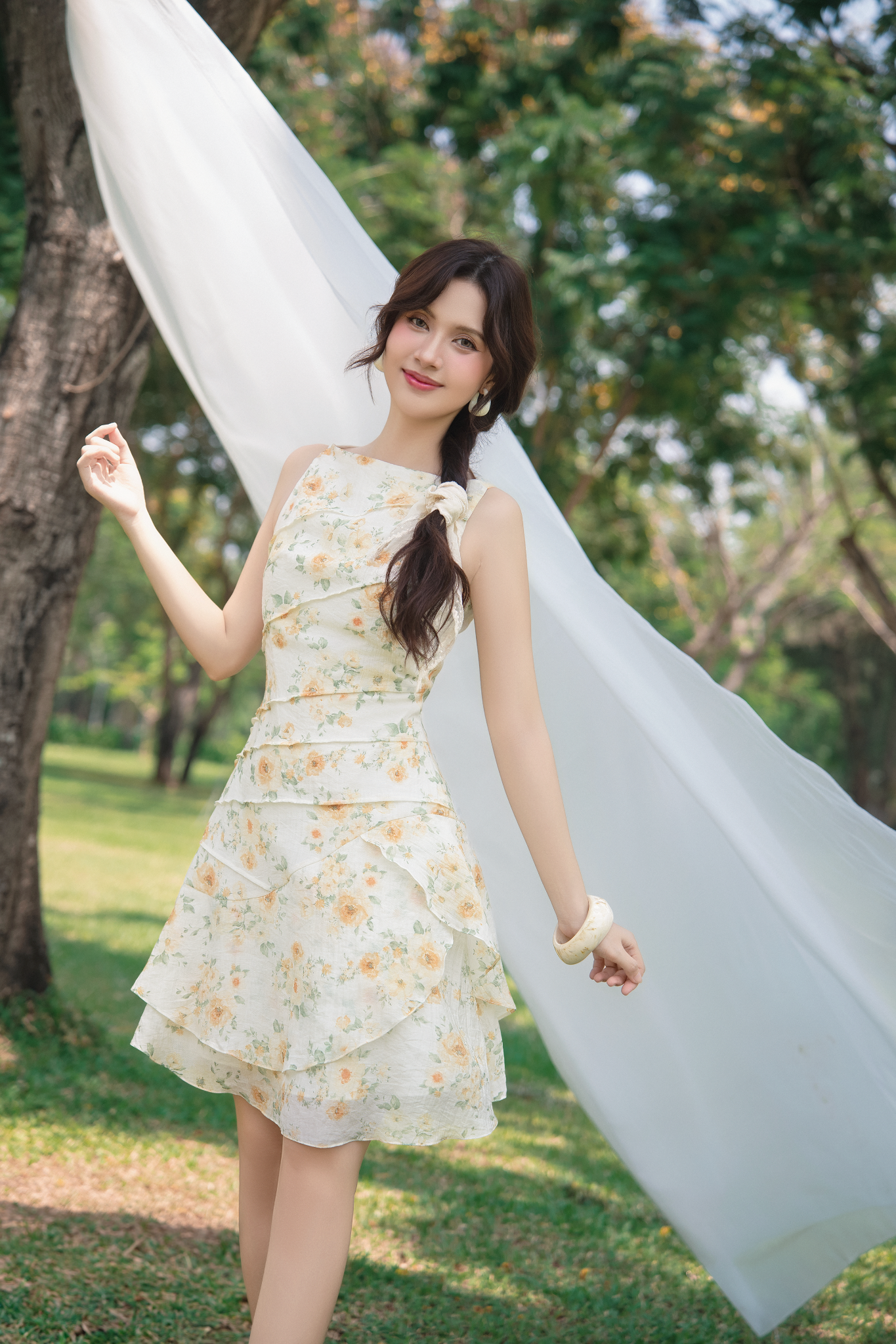Váy Bryony Fleur Dress Kem Hoa Vàng