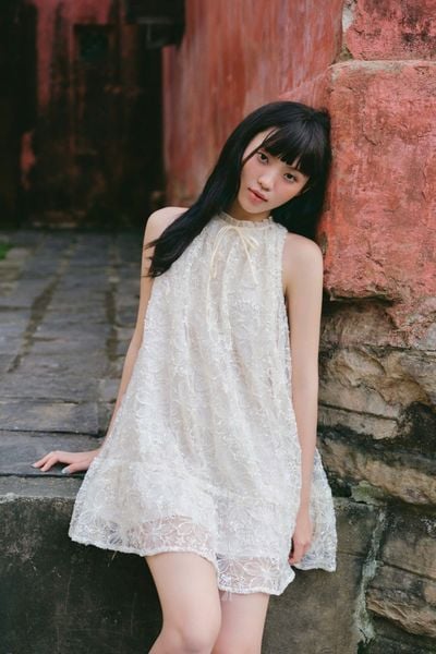  Váy hoa Demille Fleur Dress in Cream 
