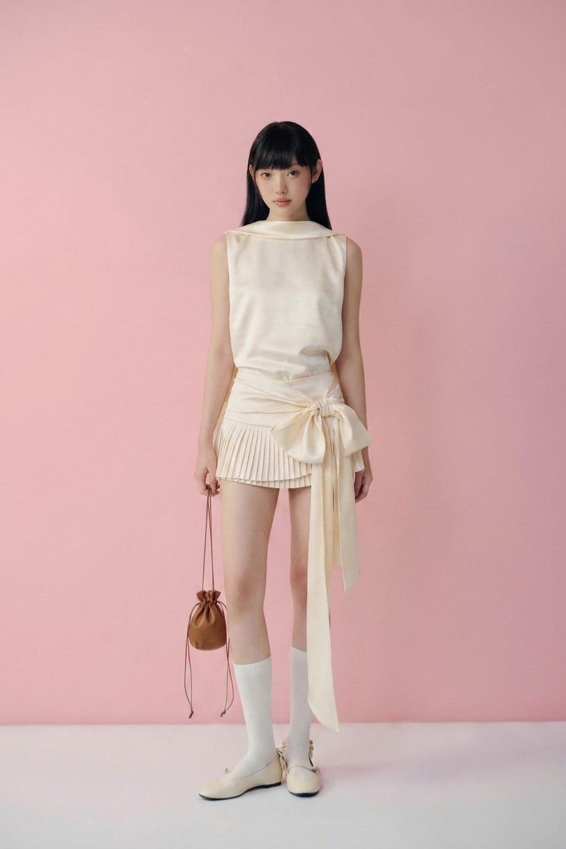 Set áo và chân váy lụa Cream Satin Set