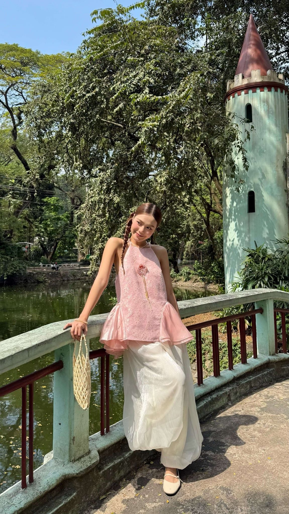 Quần áo dài ống rộng Silk Wide Leg Trouser