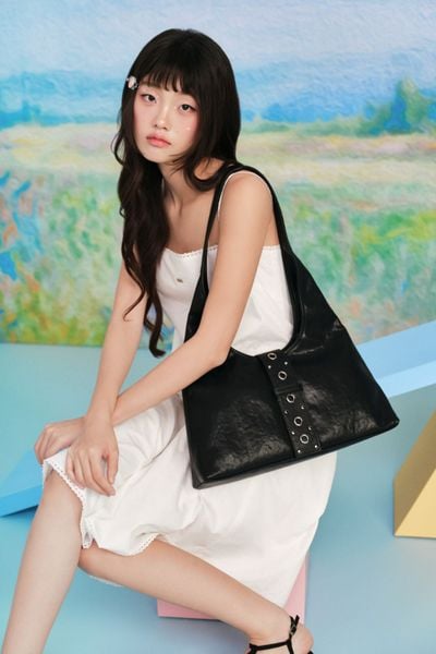  Túi đeo vai Leather Eyelet Strap Shoulder Bag nhiều màu 