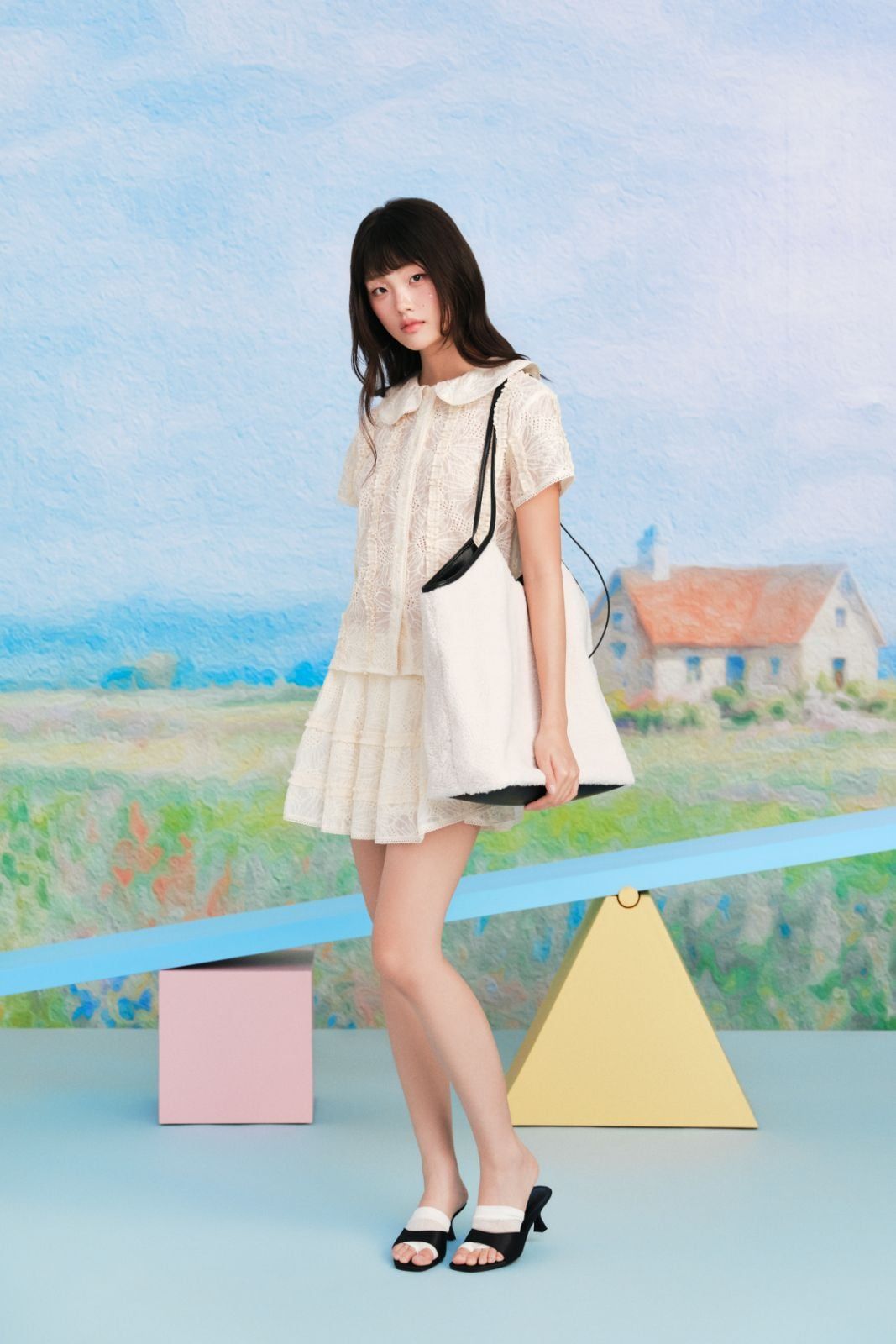 Túi đeo vai White Sherpa Shoulder Bag