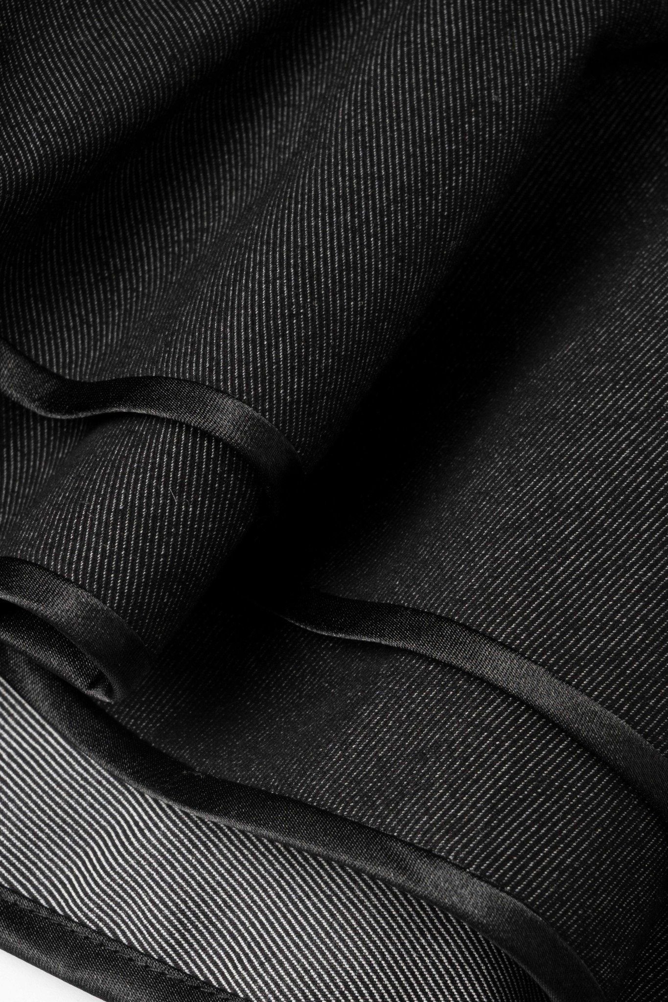 Chân váy Leelie Mini Skirt in Black