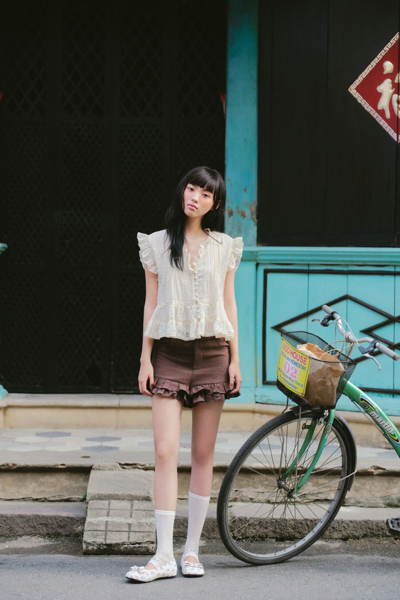 Quần short phối bèo Kaki Polka Dot Ruffle Shorts nhiều màu