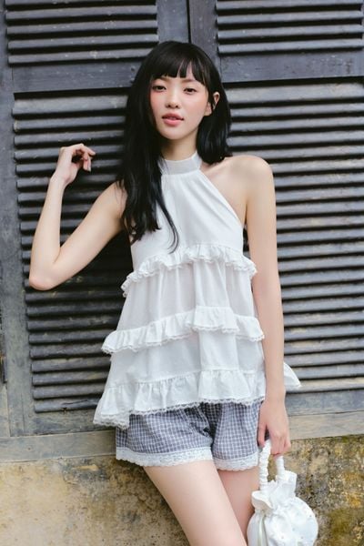  Áo White Tiered Ruffled Halter Neck Top 