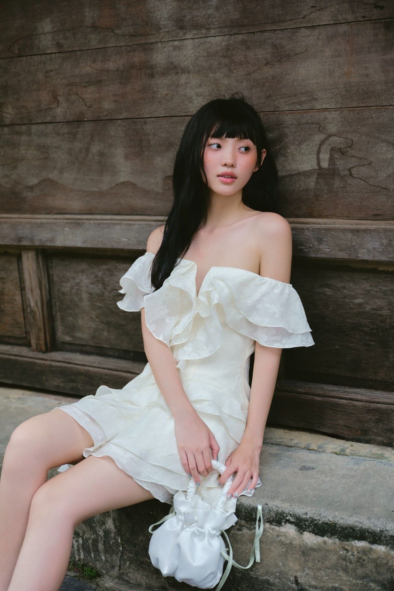 Váy hoa trễ vai Ianthe Fleur Dress nhiều màu