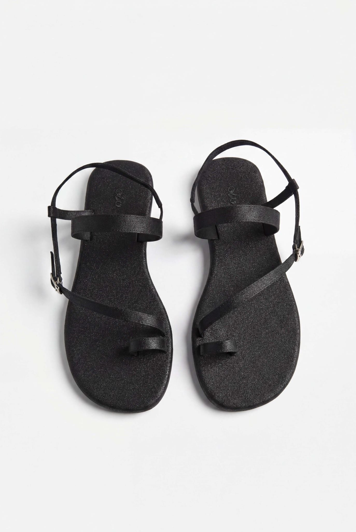 Sandal xỏ ngón Multy Strap Flat nhiều màu