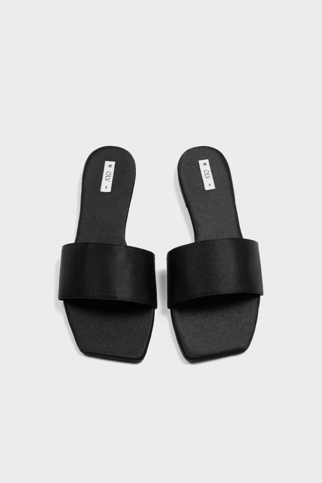 Veselina Slippers in Black