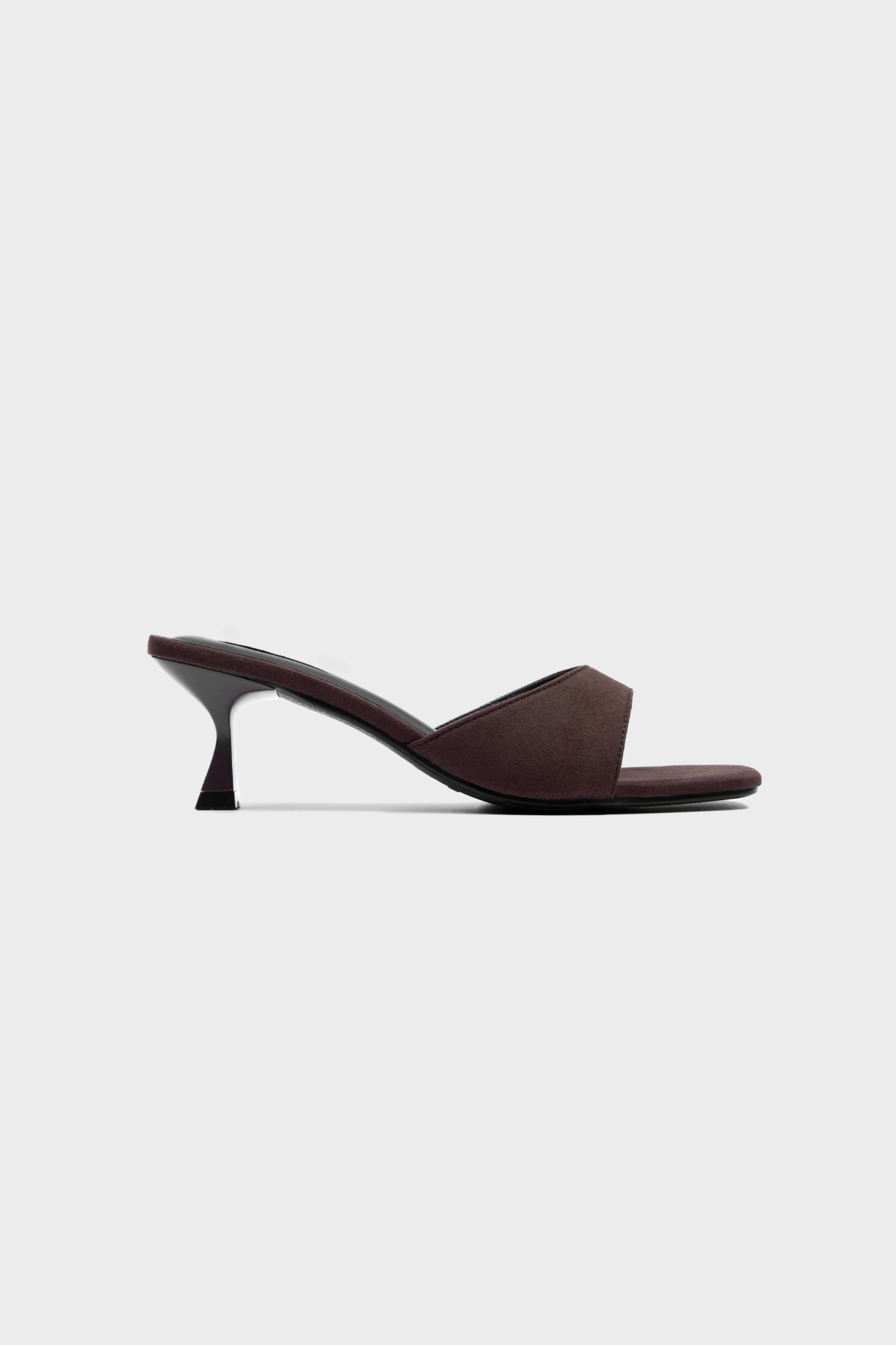 Poema Heels in Brown