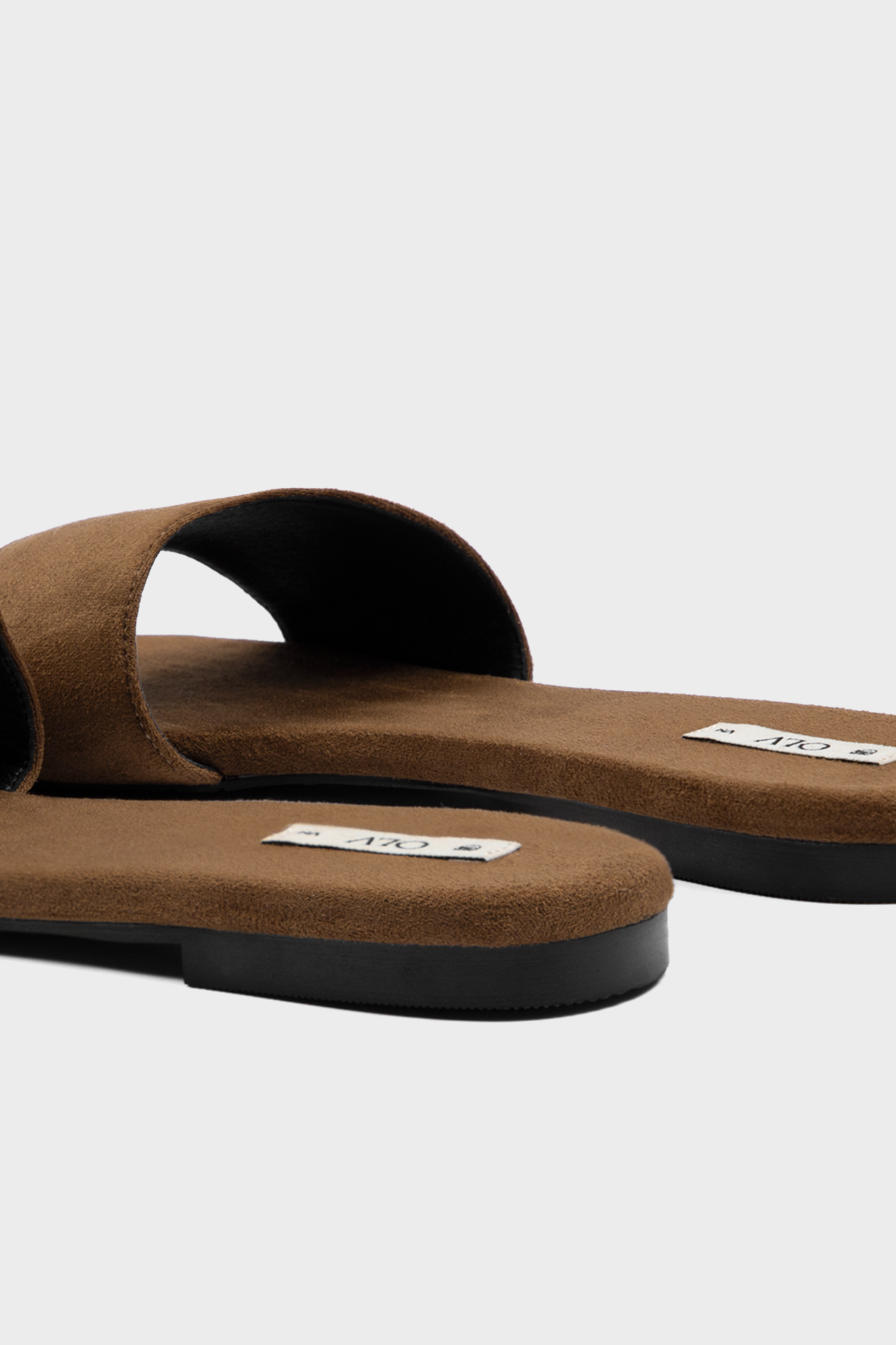 Veselina Slippers in Brown