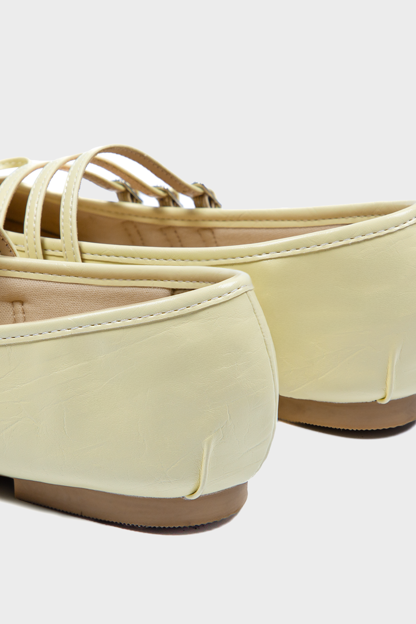 Cleide Ballet Flats in Yellow