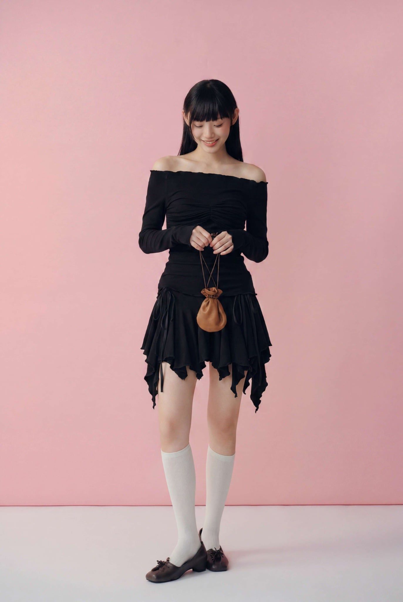 Set trễ vai Black Off Shoulder Ruched Mini Set