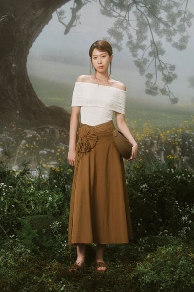  Áo Ivory Ribbed Off Shoulder Fleur Top 
