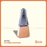 [KNC006] Kỷ Niệm Chương Đế Gỗ