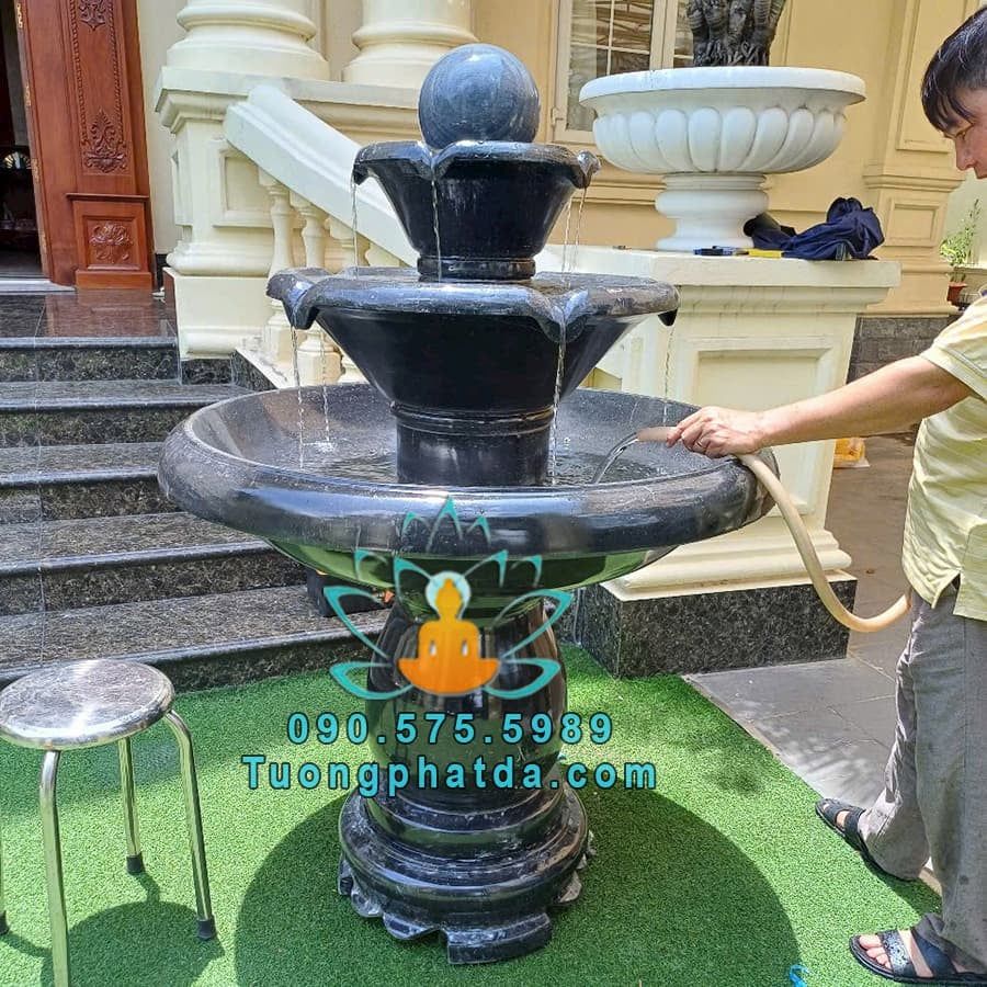 Đài Phun Nước Đá Đen Mini Để Sân Vườn