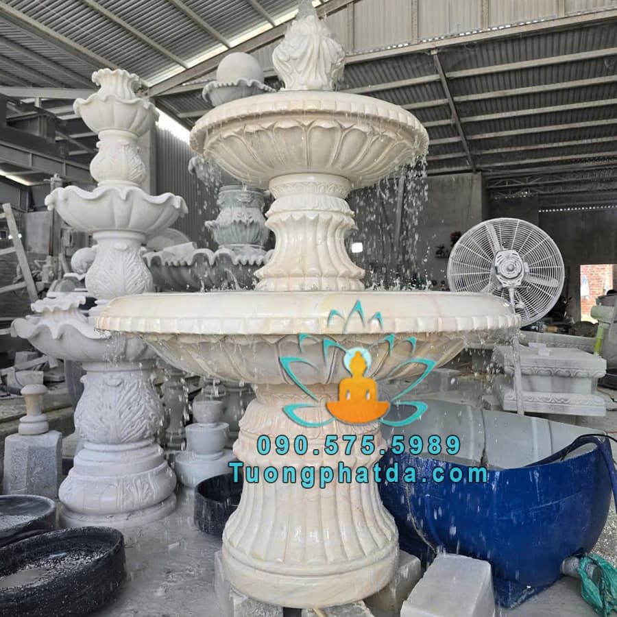 Đài Phun Nước Đá Vàng Cho Sân Vườn Đẹp Tại Hà Nội