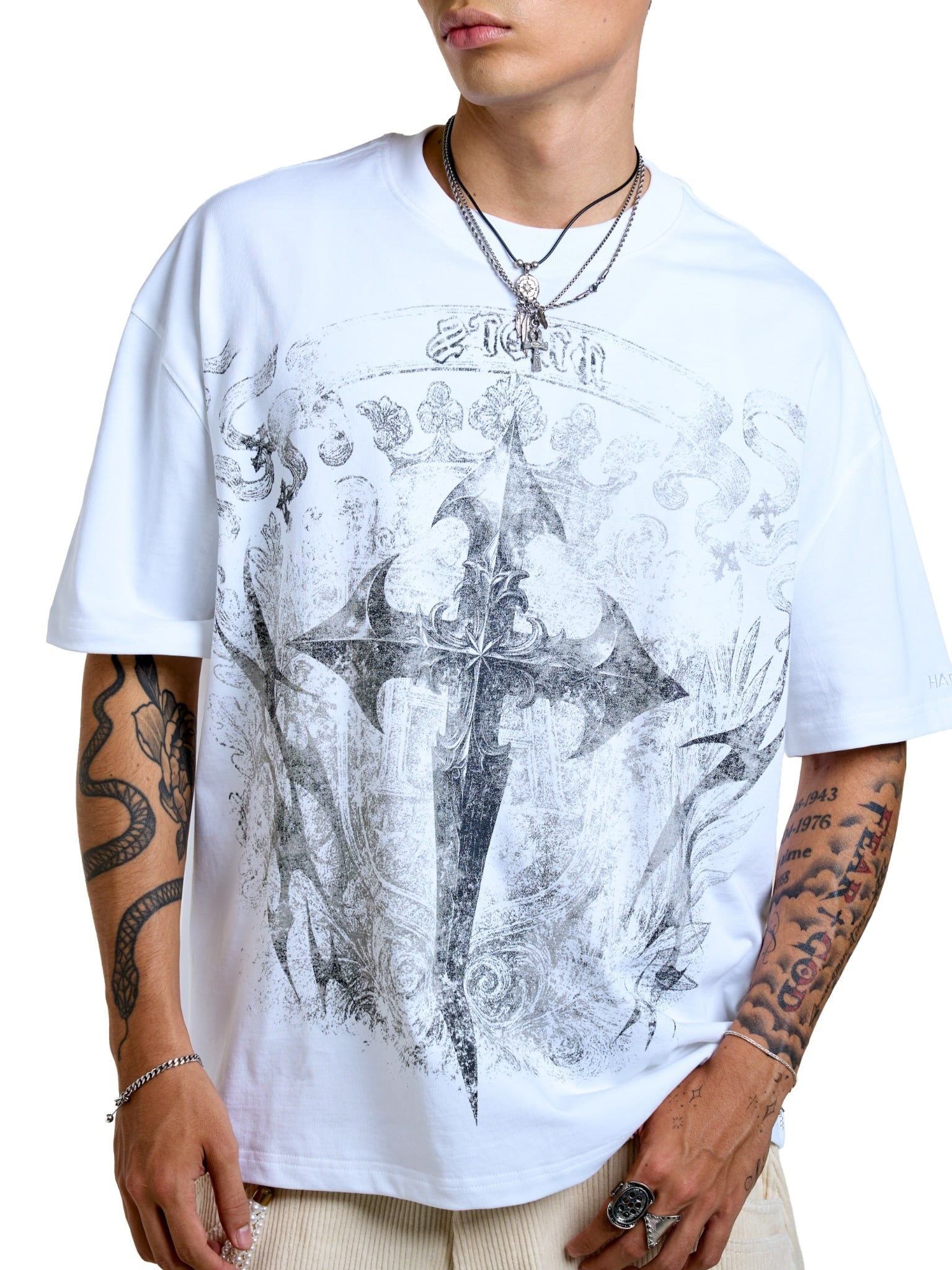  HADES SAINT’S DAGGER TEE 