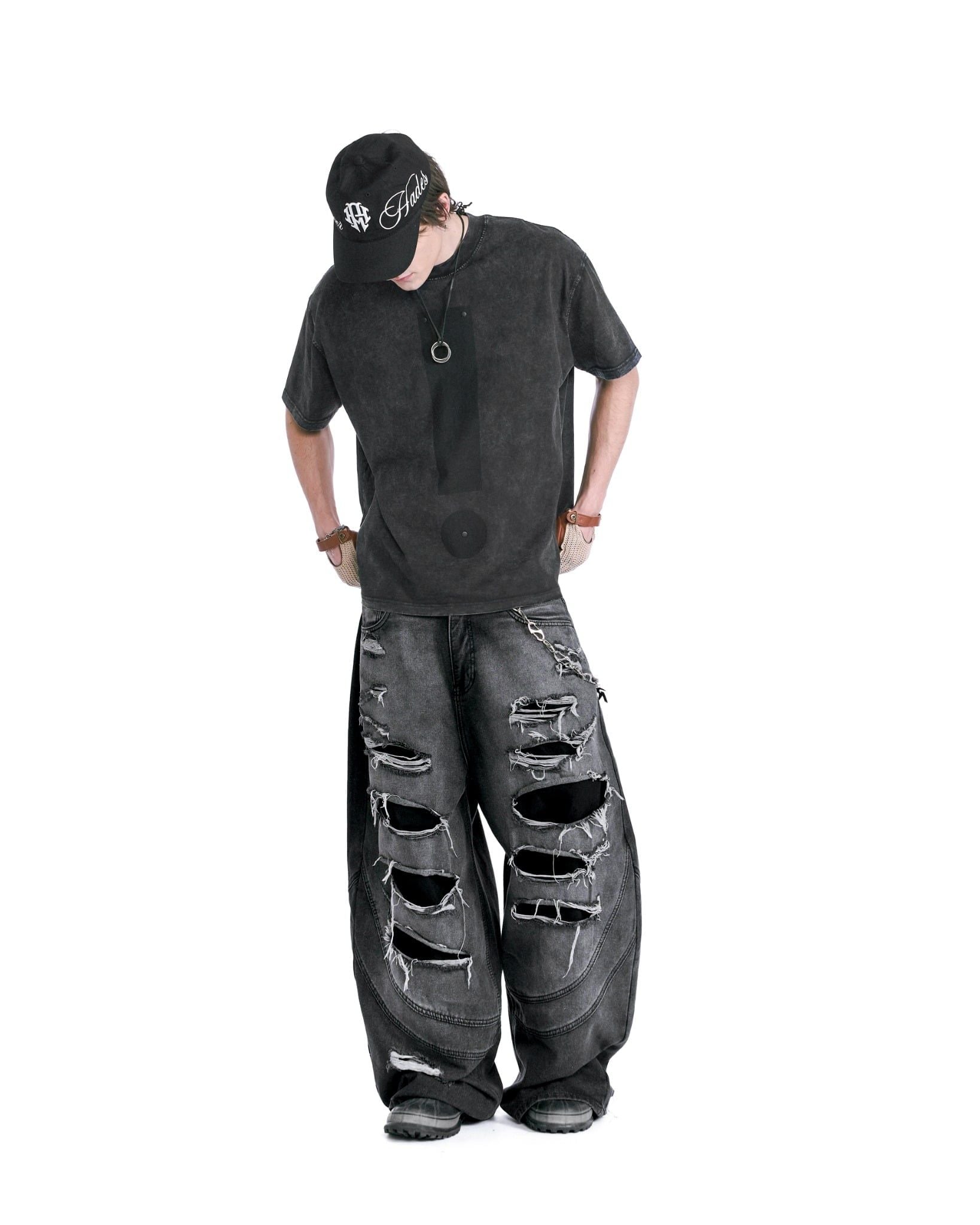  HADES DISTRESSED DENIM JEANS 