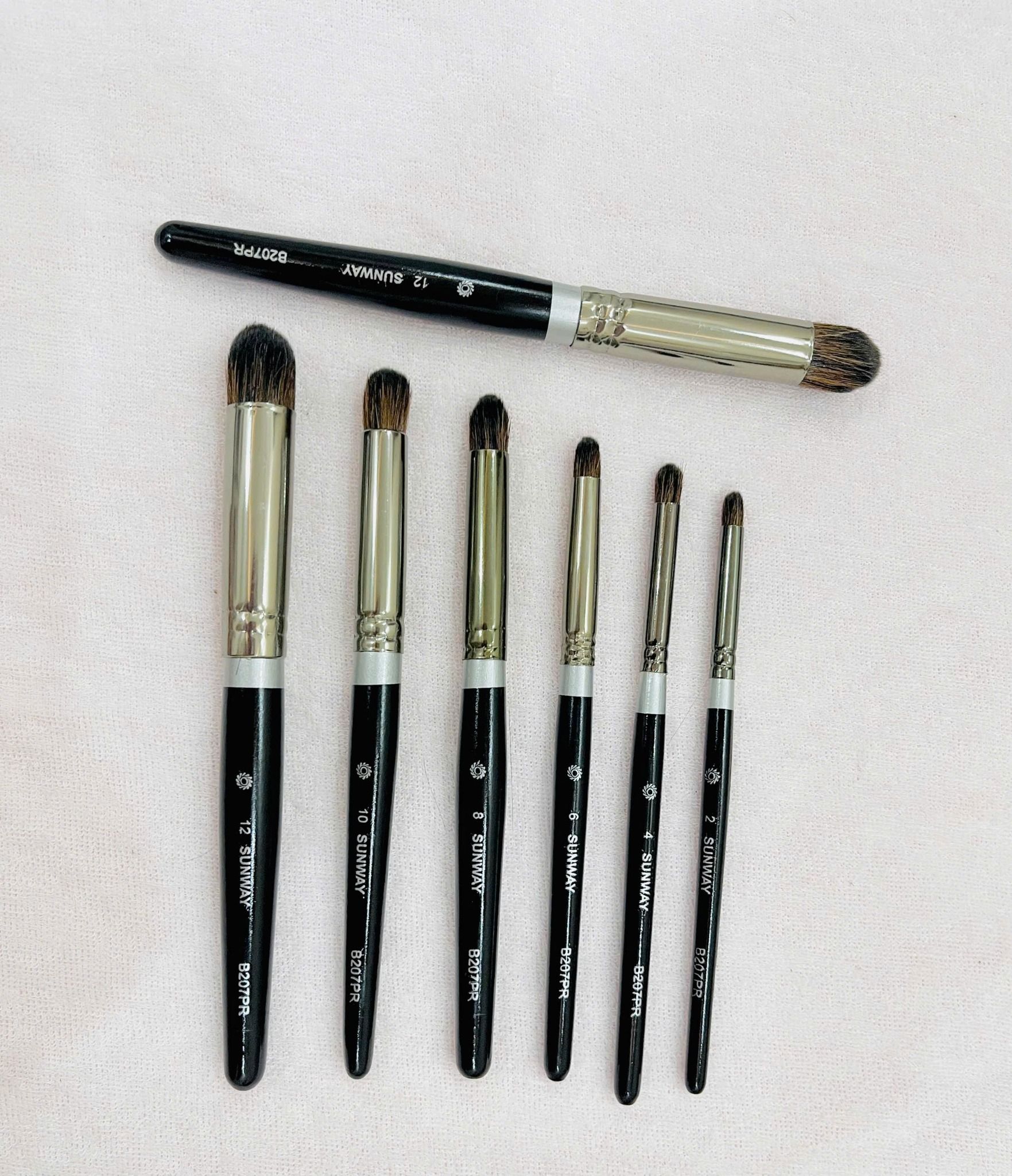 Cọ vẽ màu nước SUNWAY B207 đầu bằng trụ tròn