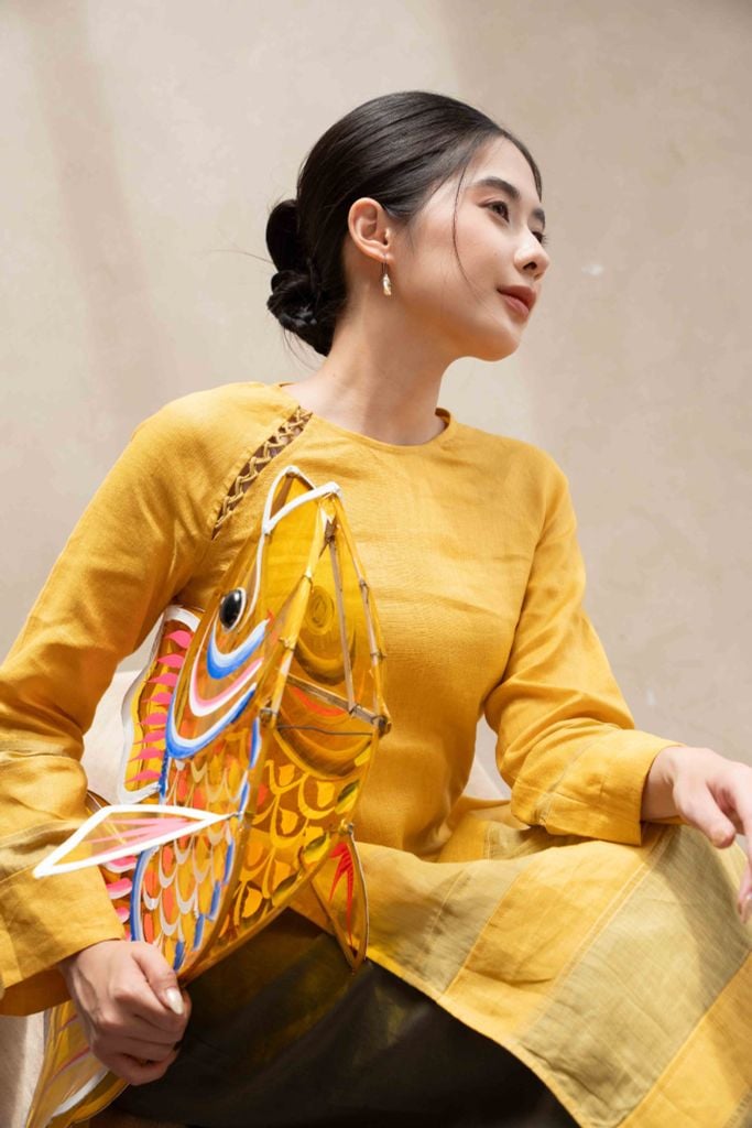 Áo dài TESA - Vàng