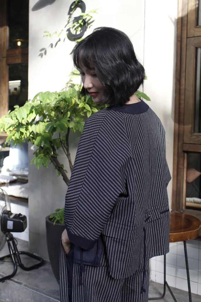 Kimono túi nổi  - Kẻ sọc đen - F