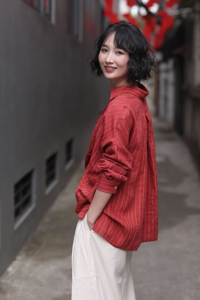 Áo sơ mi V ngược - Đỏ gạch - F