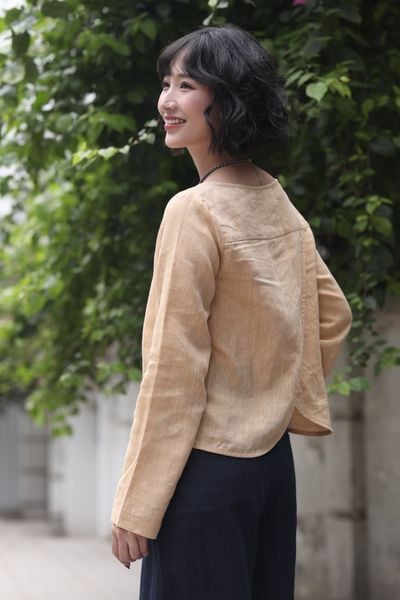 Áo kiểu xẻ lưng - Vàng