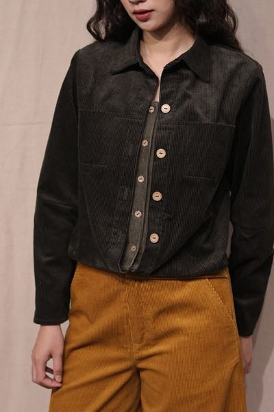 Áo sơ mi nhung nẹp dài