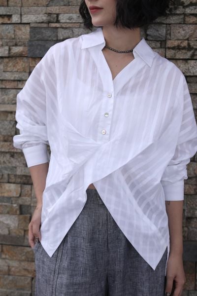 Áo sơ mi V ngược - Trắng - F