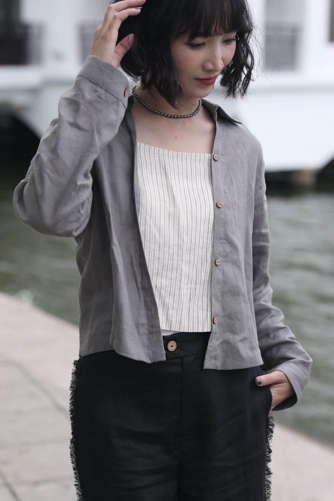 Áo sơ mi layer ly vai dài tay - Ghi - F