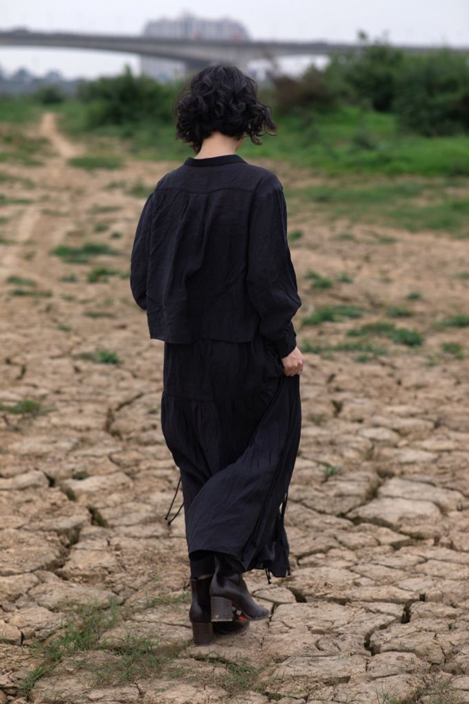 Áo cổ vuông đan nong - Đen - F