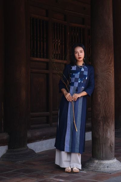 Áo dài can nhuộm thủ công - Navy