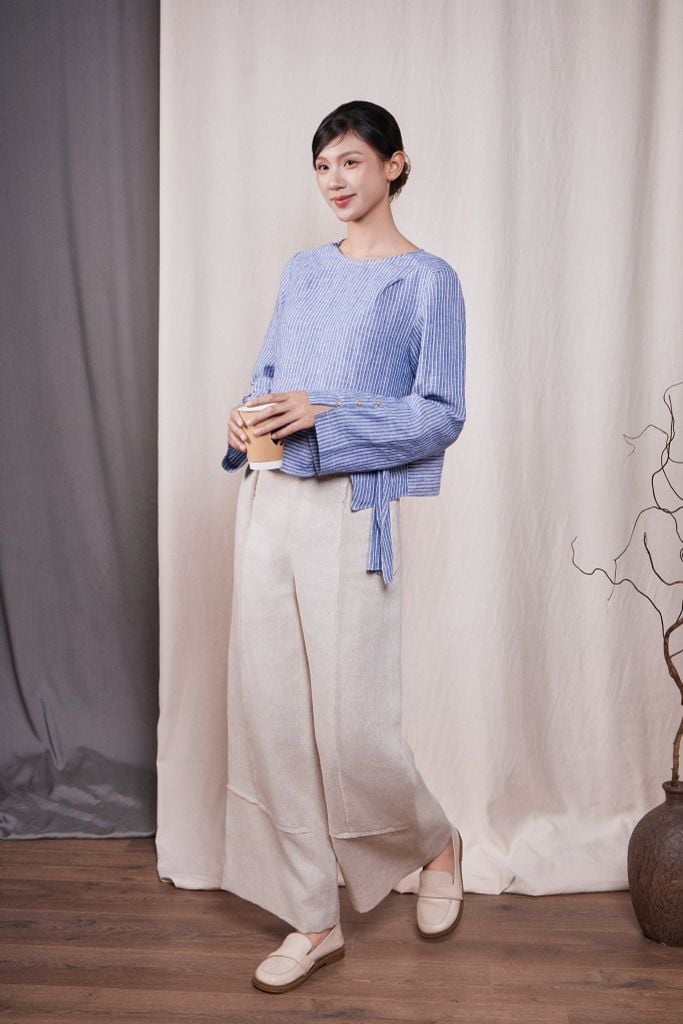 Áo nơ bên - Kẻ xanh