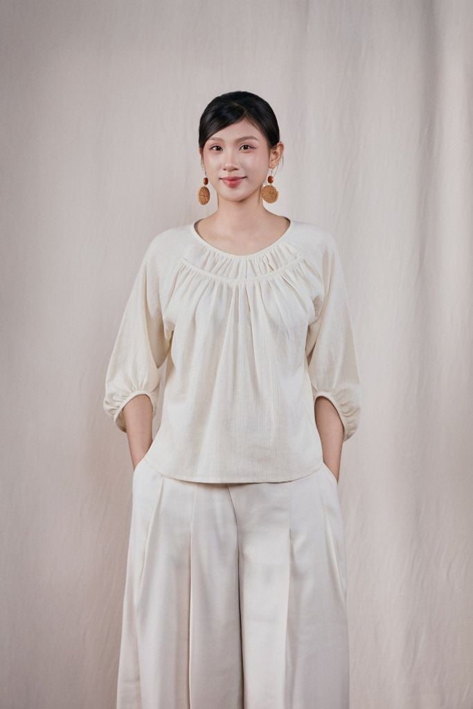 Áo cổ nhún tay bồng - Be - F