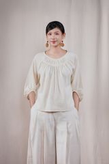 Áo cổ nhún tay bồng - Be - F