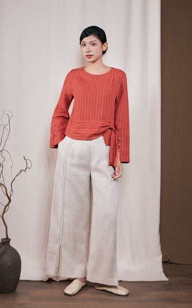 Áo nơ bên - Kẻ đỏ