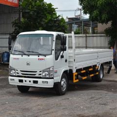 XE TẢI ISUZU VM THÙNG LỬNG DÀI 6M2