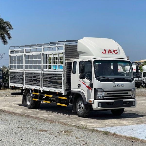 XE TẢI JAC N750 PLUS E5A 7T4 THÙNG 6M2