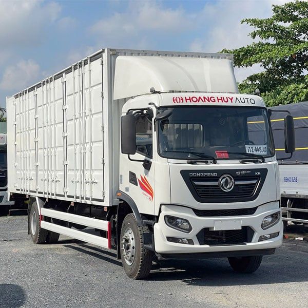 XE TẢI DONGFENG CHỞ PALLET THÙNG CAO 2M55