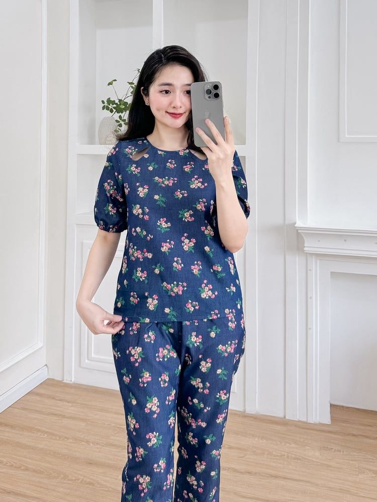 Đồ bộ dài thiết kế cổ giọt nước hoa ngũ sắc