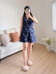 Đồ bộ đùi thiết kế nút chéo hoa đồng tiền